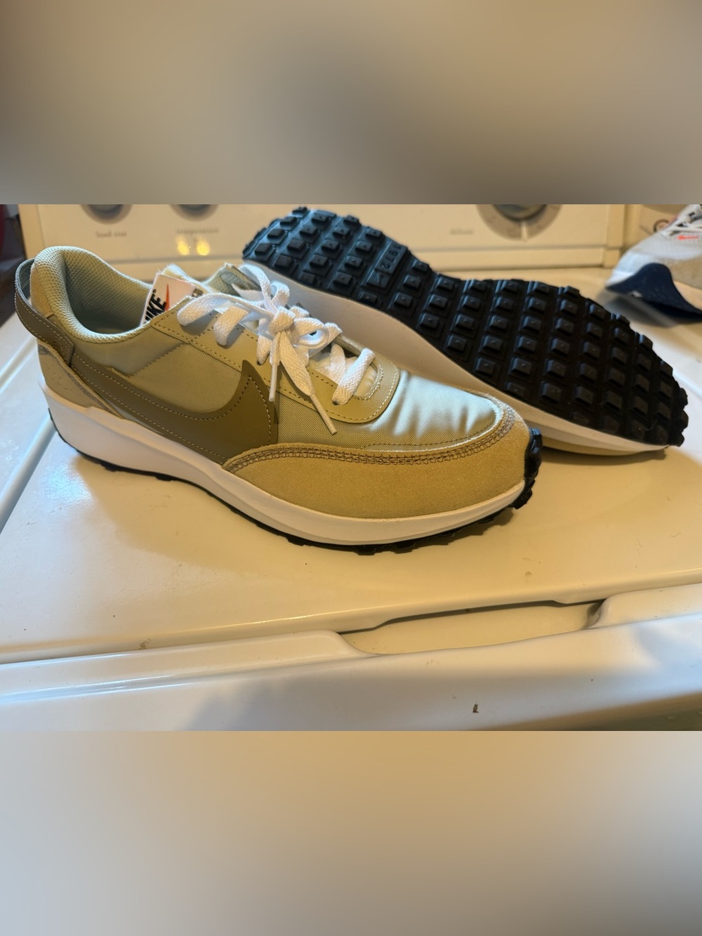Nike Waffle Debut - retro runner - Men’s Size 10
